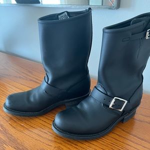 Frye boots. Black size 7. Its great condition